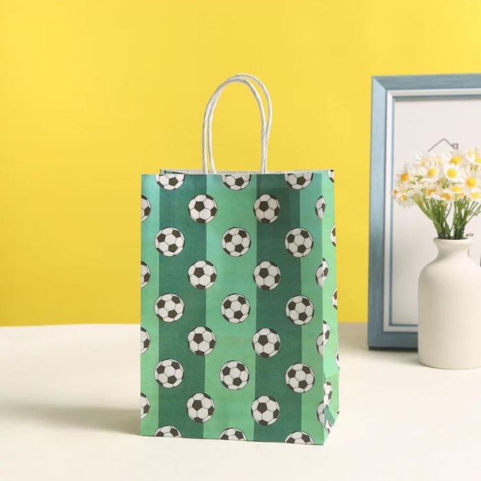 15cm X 21cm X 8cm Soccer Kraft Paper Bag